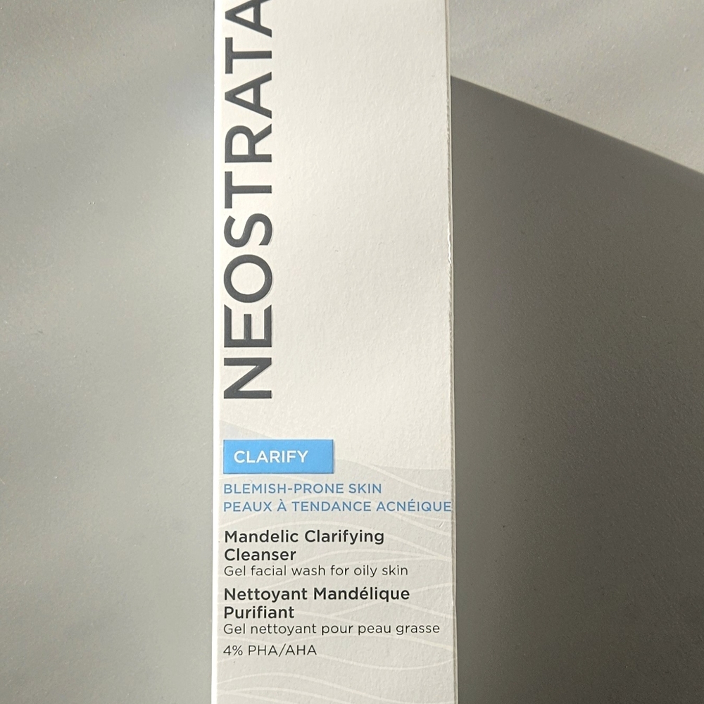 Neostrata Mandelic Clarifying Cleanser